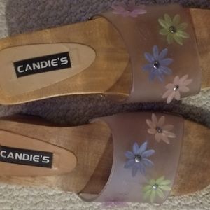 Candies clogs